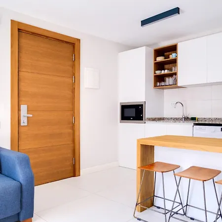 Appartamento With Balcony Shared Pool 5 Min To Beach *