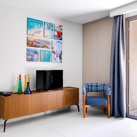 With Balcony Shared Pool 5 Min To Beach * غومْبيت