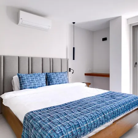 With Balcony Shared Pool 5 Min To Beach * غومْبيت